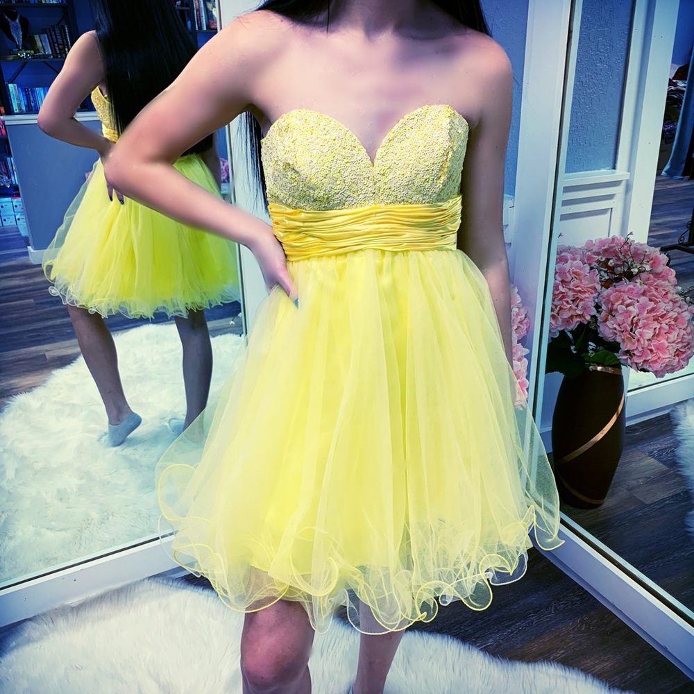 Short yellow prom dress